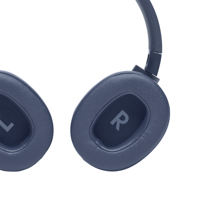 JBL Tune 710BT - Blue - Wireless Over-Ear Headphones - Detailshot 2 image number null